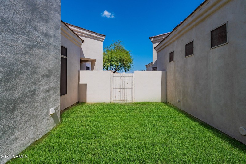Side yard