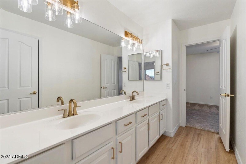 Jack and Jill Bath