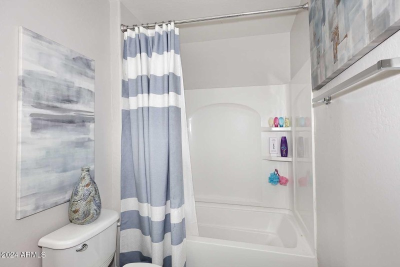 Hall Bath-Tub