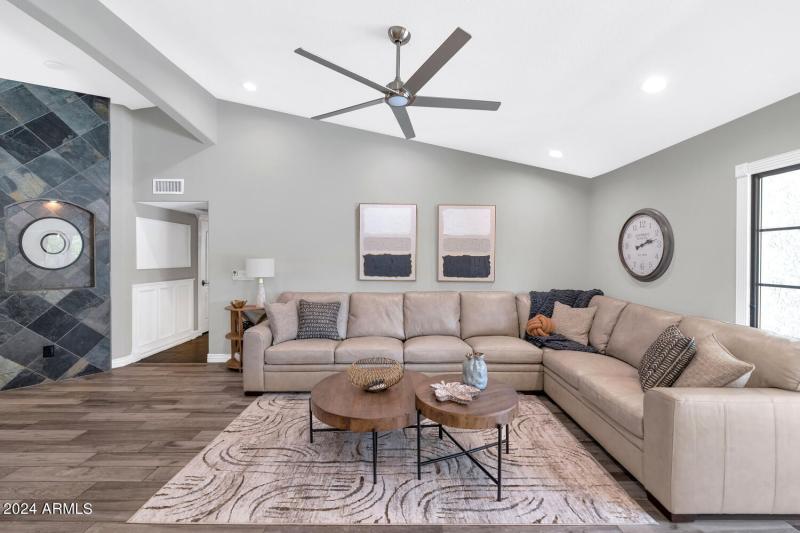 1439 S almar Cir-large-003-002-TOD3370-1