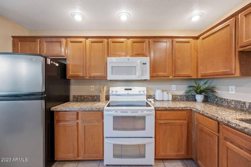 040bda24-a4f6-4277-ac5d-e35ef49d4cc8