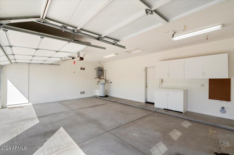 3 Car Garage with storage 15120 EVD