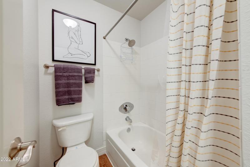 015_Master Tub