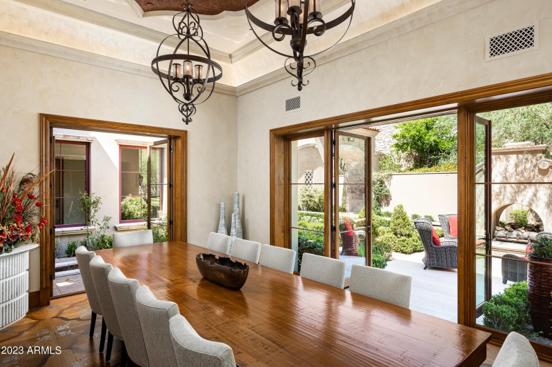 Dining opens to Private Gardens
