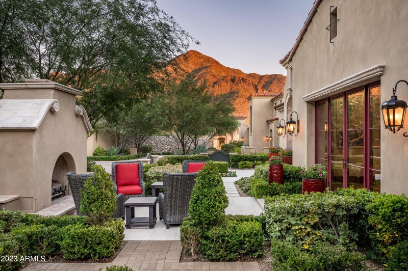 Meticulous Private Gardens