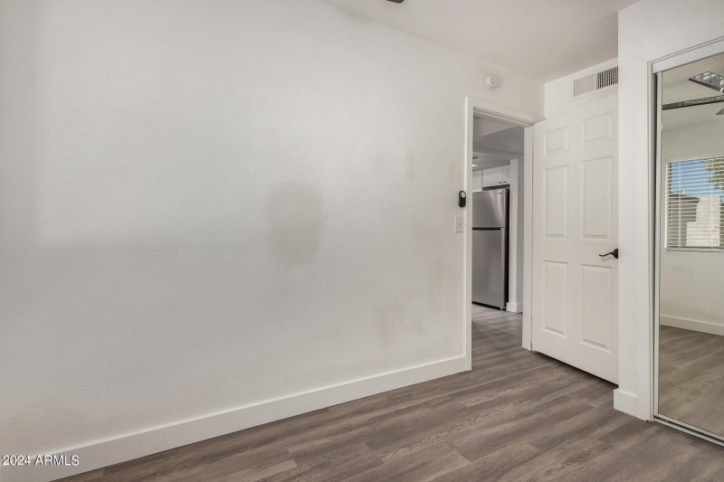23 Bedroom