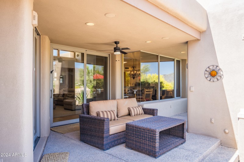024_Patio Seating