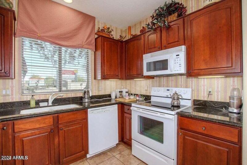 14951 W WILSHIRE DR, Goodyear, AZ 85395