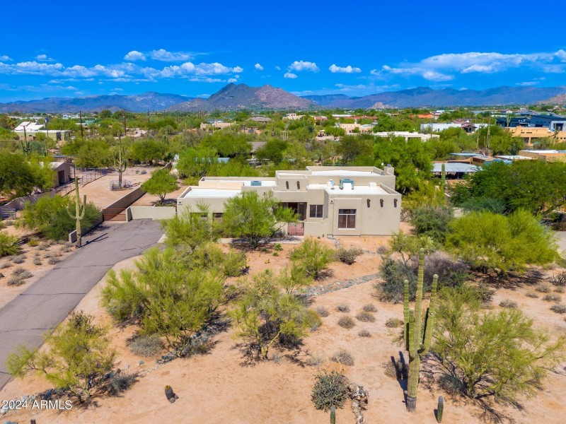 6610 E Barwick Dr - 72