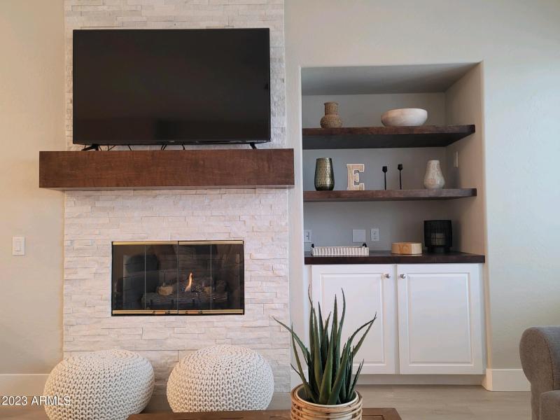 Fireplace FR 42032