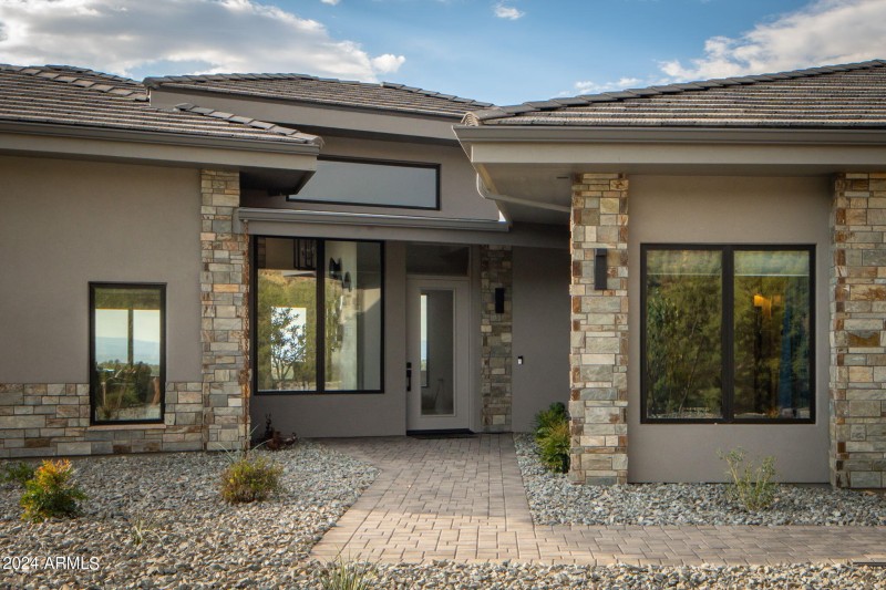 13-web-or-mls-5535-corliss-cir