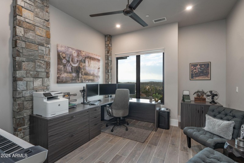 37-web-or-mls-5535-corliss-cir