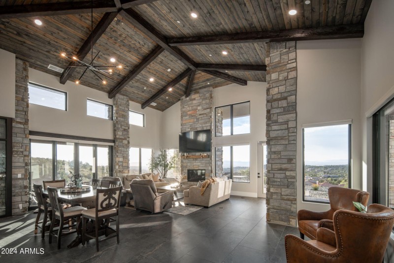 53-web-or-mls-5535-corliss-cir
