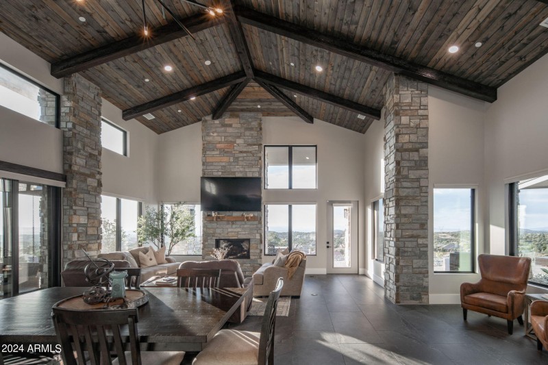 54-web-or-mls-5535-corliss-cir