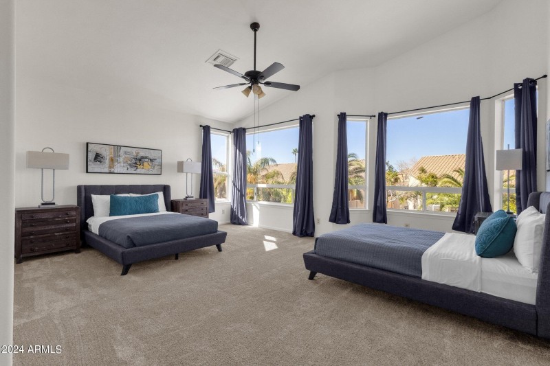 35-web-or-mls-5542-e-anderson-dr