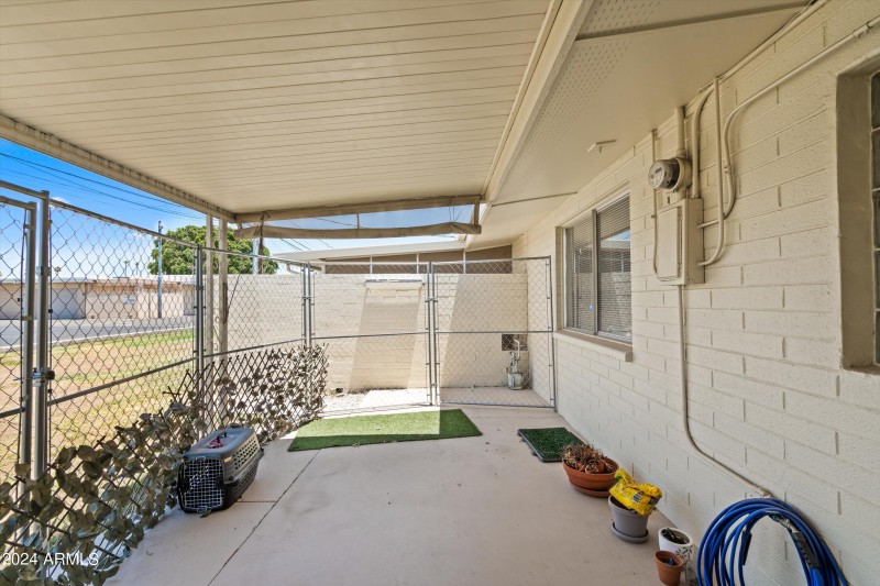 18-Covered Patio