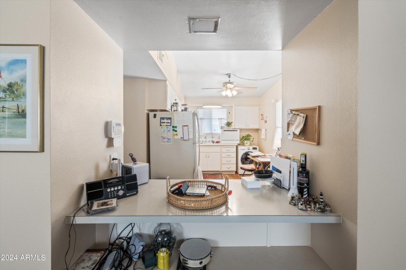 23-Living to Kitchen