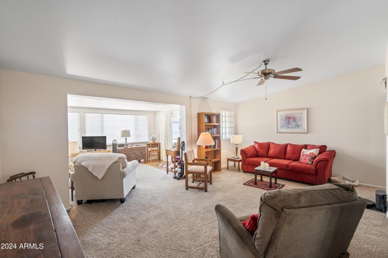 24-Main Living Area