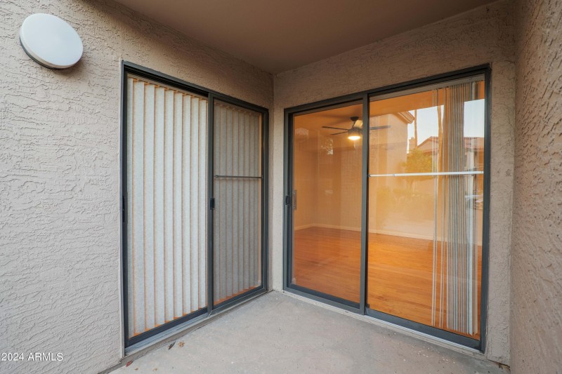 9445 N 94th Pl-28