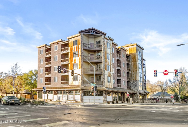 207 S Beaver St #306