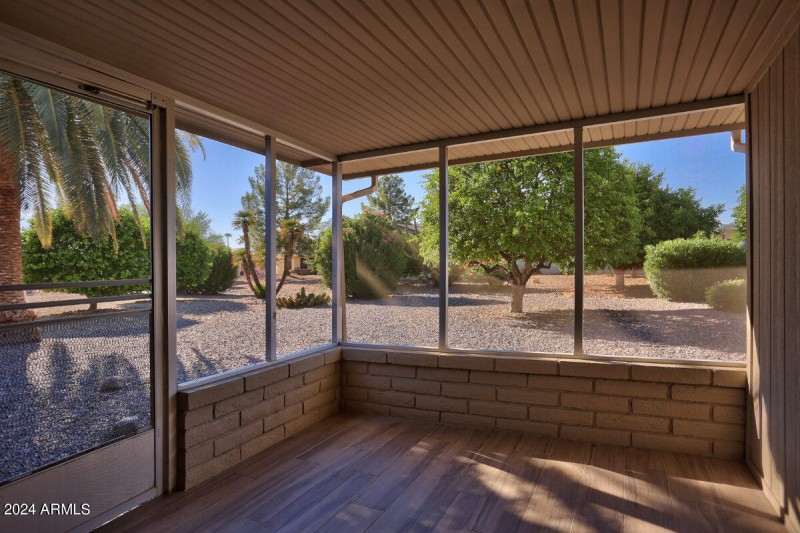SCREENED IN Patio
