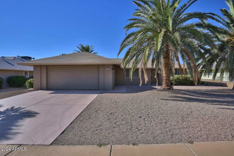 Front_of_Home_1