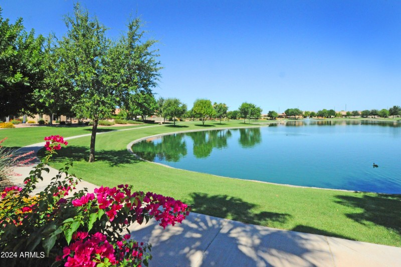 118 Diamond Lake with walking path