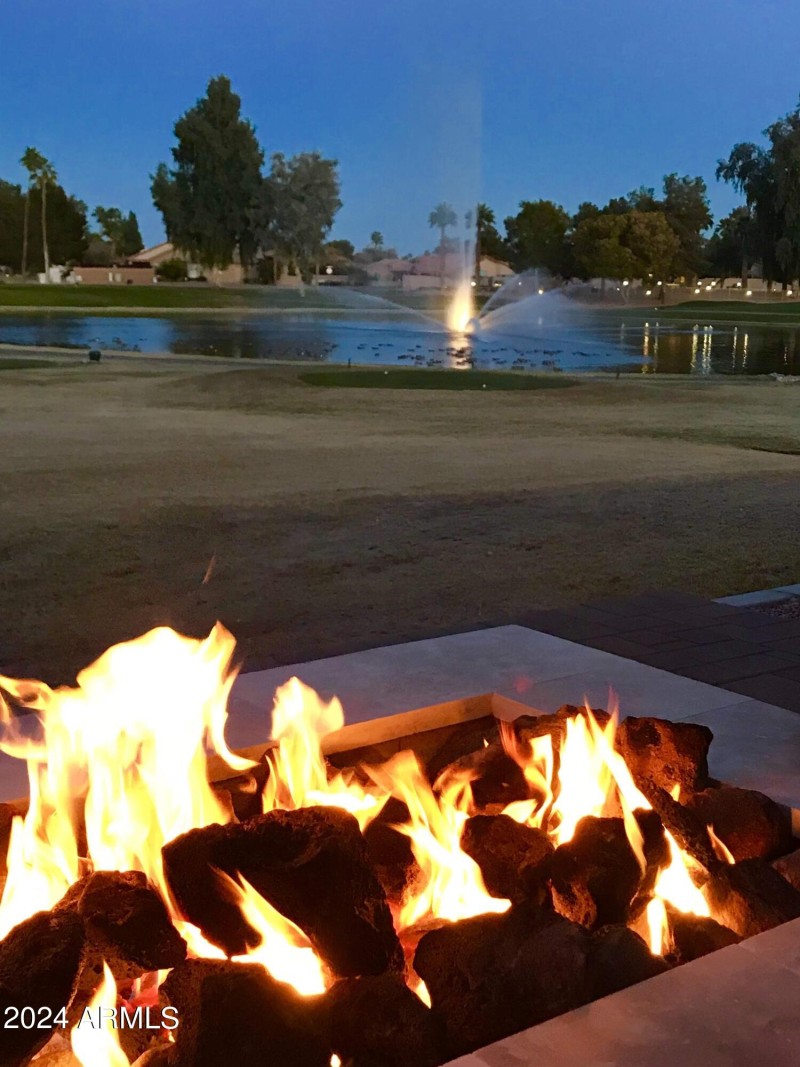 Firepit on Oakwood patio