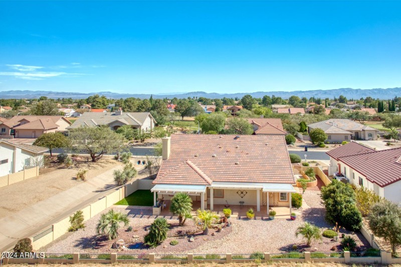22015_2978 Glenview Drive