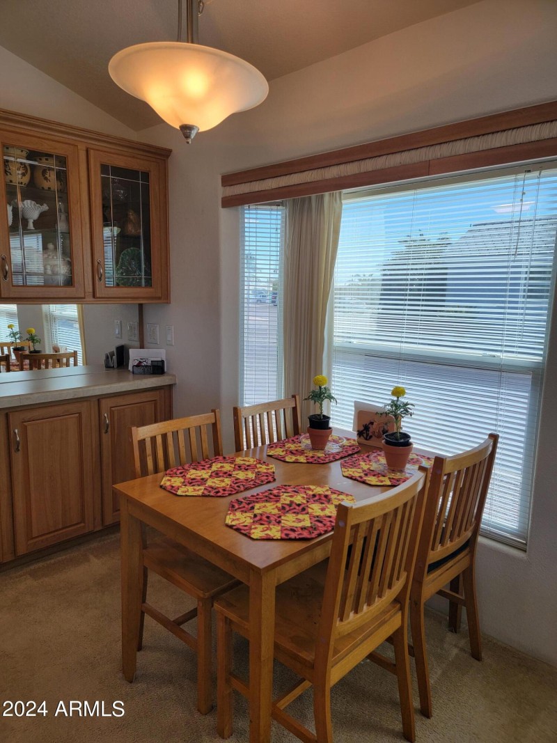 3551 dining area