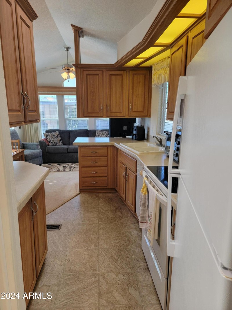 3551 kitchen