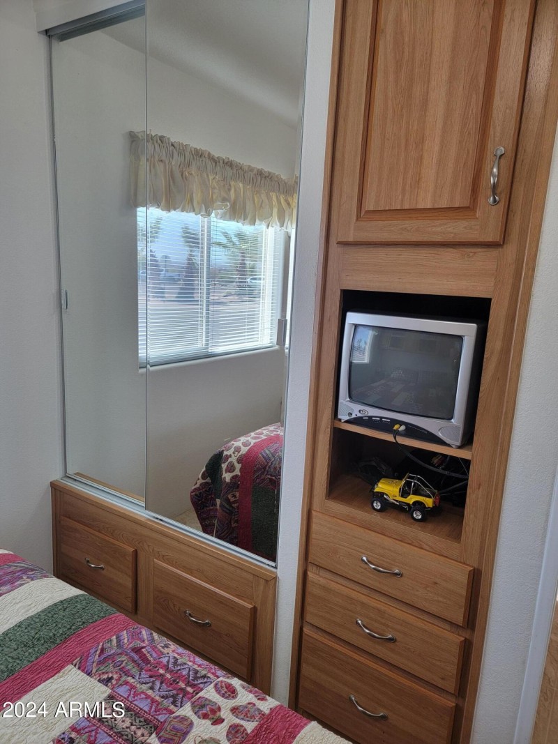 3551 storage in bedroom