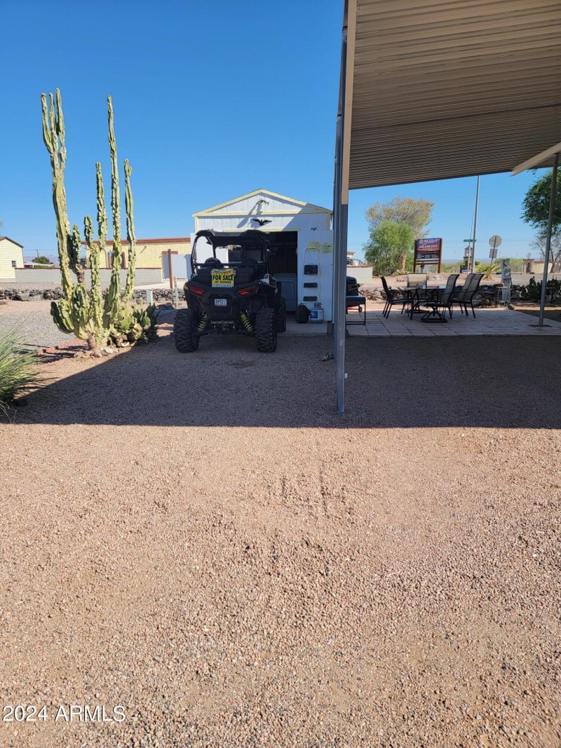3551 large lot with extra parking and ni