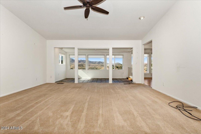 06-Living Room