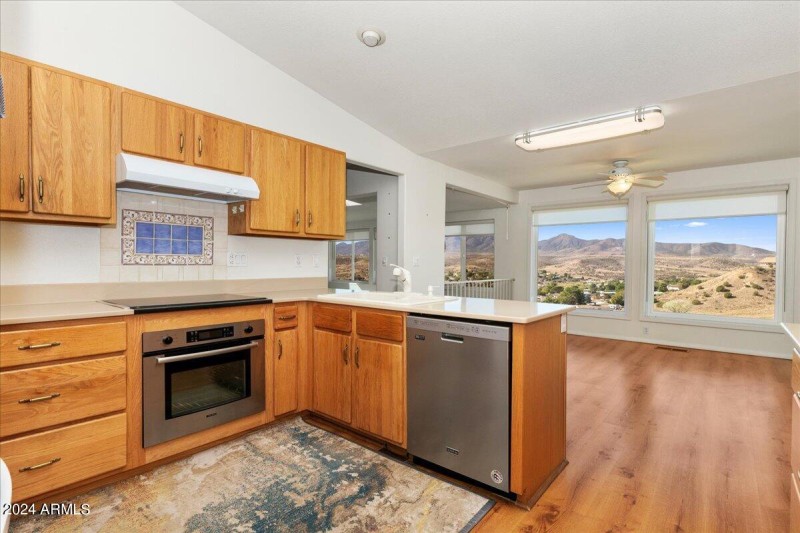10-Kitchen And Dining Area
