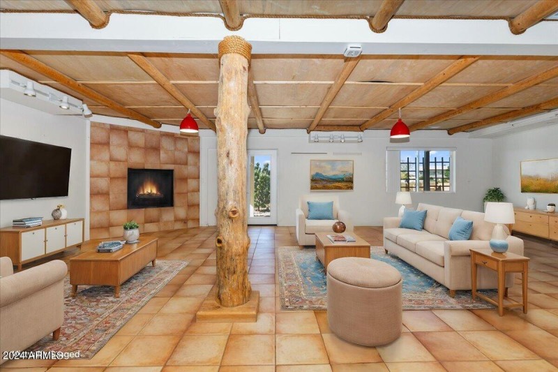 26-Virtual Staging Family Room