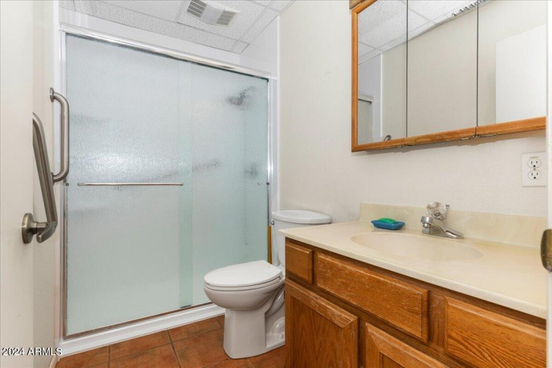 30-Downstairs Bathroom