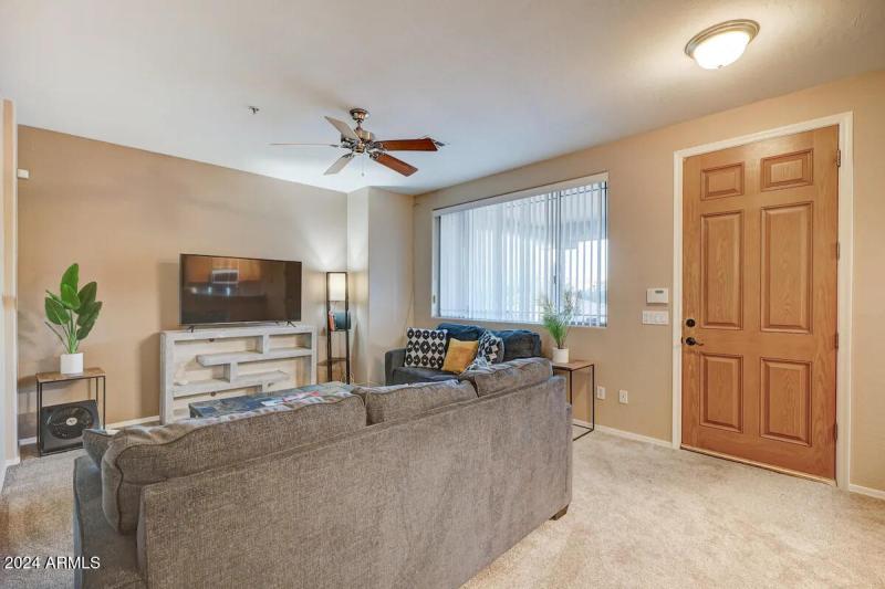 4e223327-3d14-477b-8547-d9d8a7f91bbf