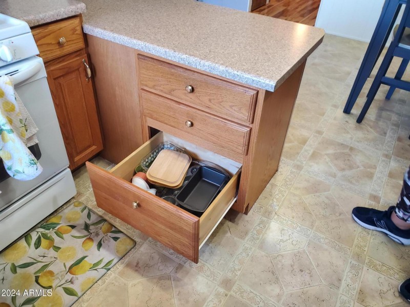 Kitchen cutting board