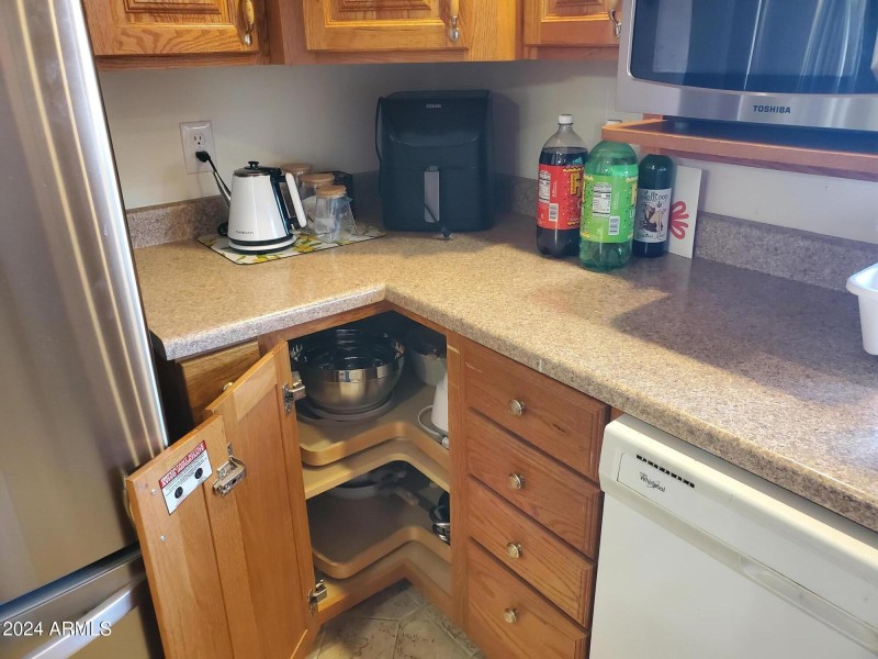 Kitchen lazy susan