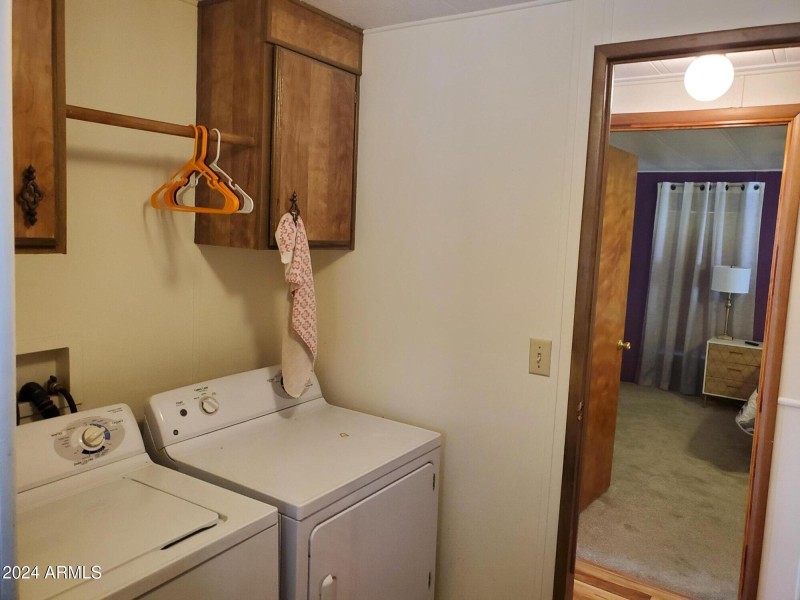 Laundry room 2