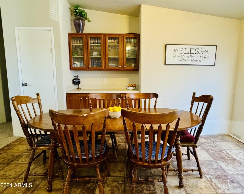 primary home dining area