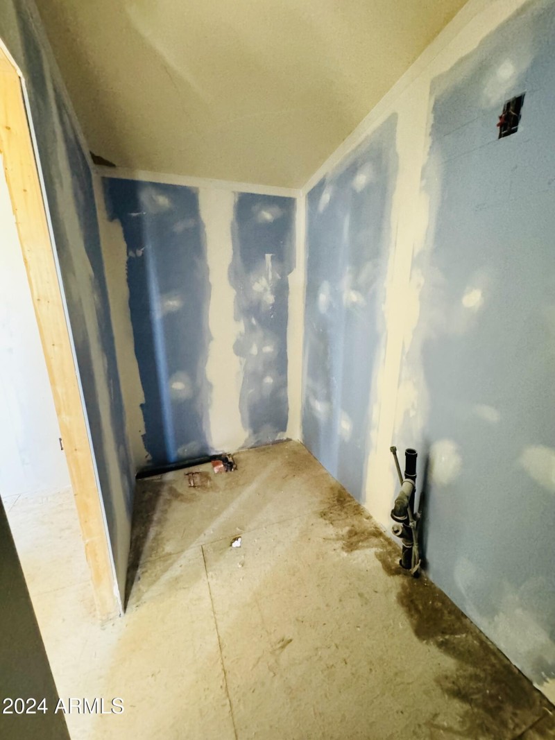 secondary home bathroom