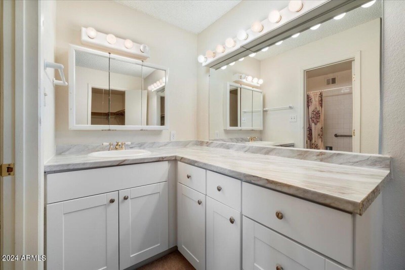 Principal Bathroom