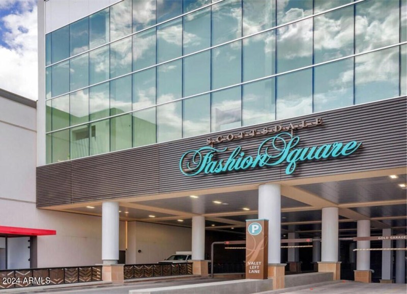 Fashion Square Mall
