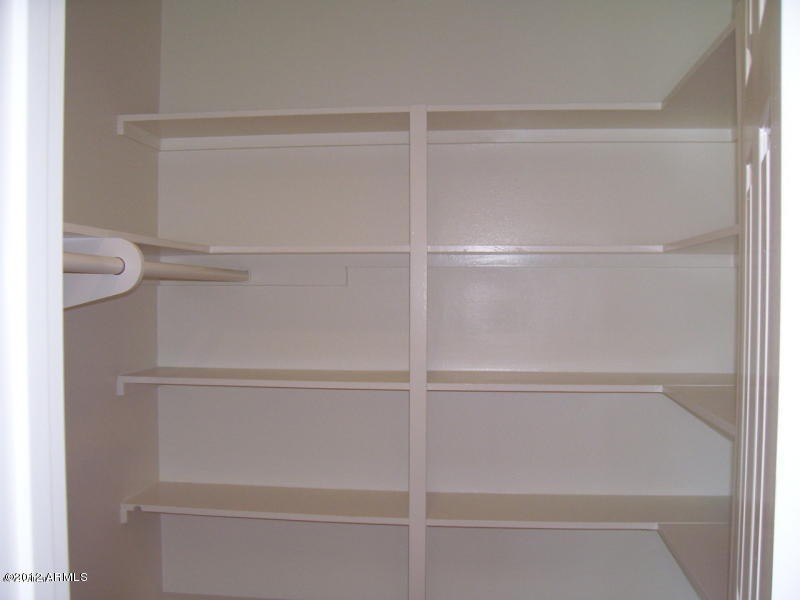 ADDITIONAL CLOSET
