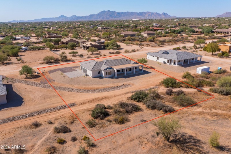 Aerial View w Approx Lot Lines