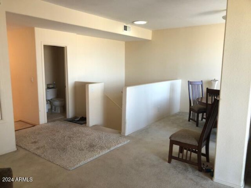UPPER LEVEL BATHROOM
