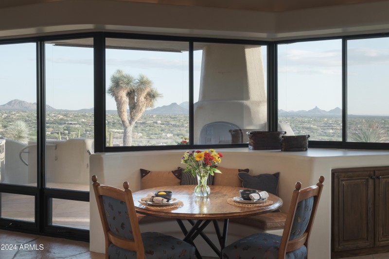 Breakfast nook