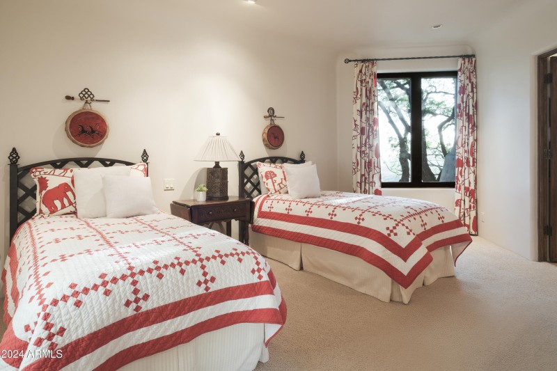 Guest en-suite